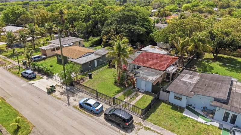 60 NW 128th St, North Miami FL 33168