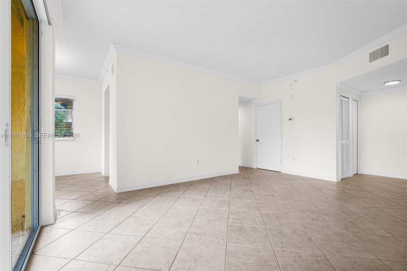 7085 Nova Dr # 128, Davie FL 33317