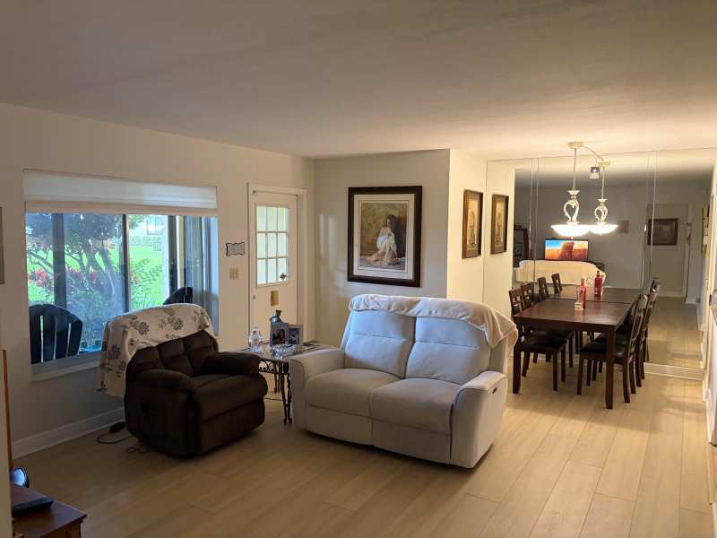 440 Pine Glen Lane # 1, FL 33463