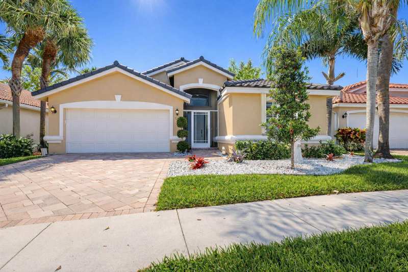 7207 Modena Drive, Boynton Beach FL 33437