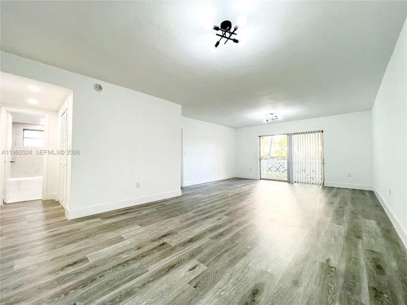 2005 Sans Souci Blvd # 107, North Miami FL 33181