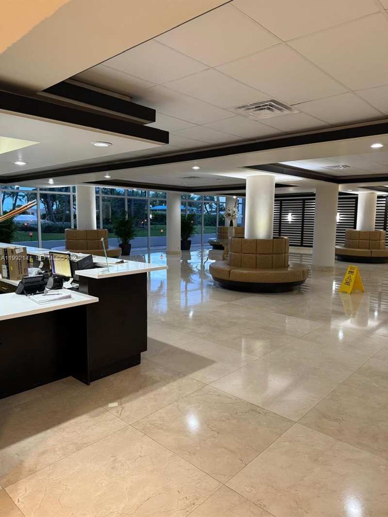 5005 Collins Ave # 1525, Miami Beach FL 33140