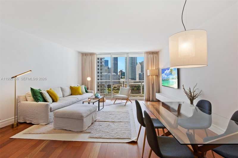 901 Brickell Key Blvd # 1609, Miami FL 33131