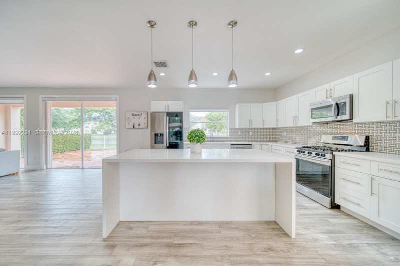 15261 SW 108th Ter, Miami FL 33196