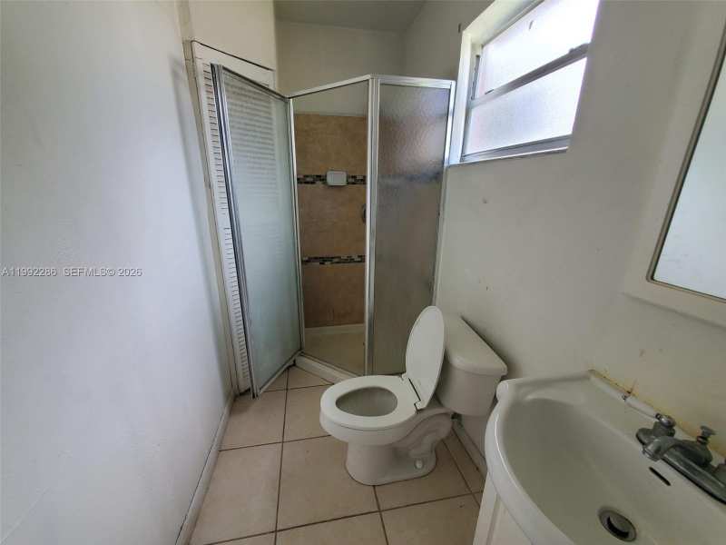 1810 N 62nd Ave, Hollywood FL 33024