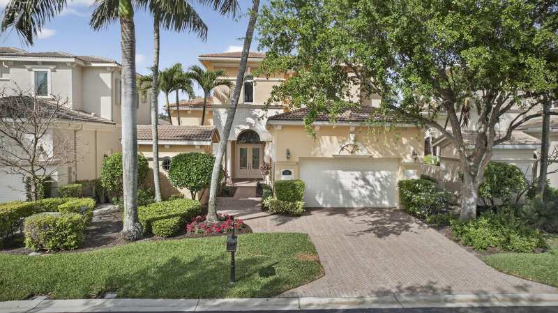 142 Viera Drive, Palm Beach Gardens FL 33418