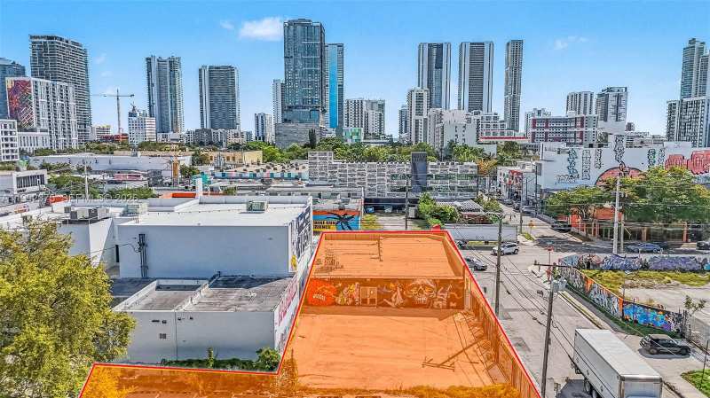 2500 N Miami Ave, Miami FL 33127