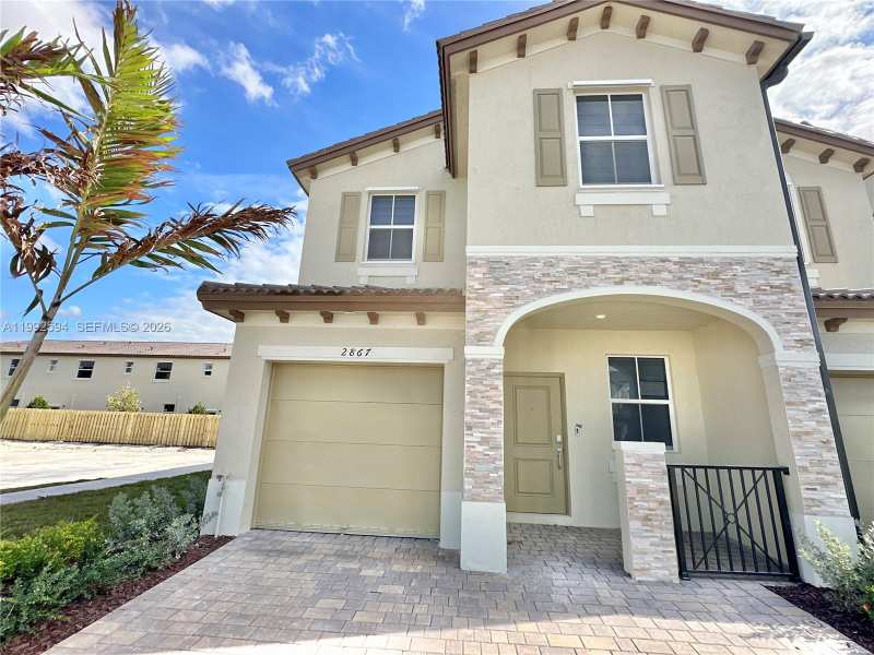 2867 SE 25th TER, Homestead FL 33035