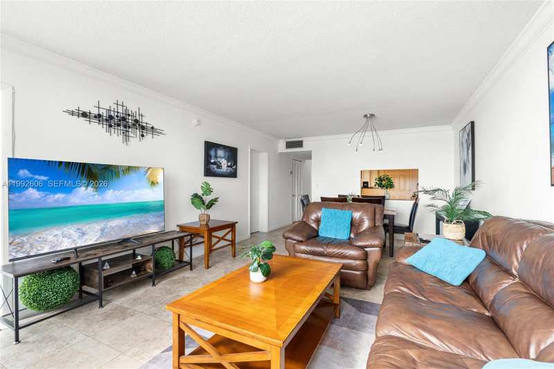 1170 NE 191st St # 35, Miami FL 33179