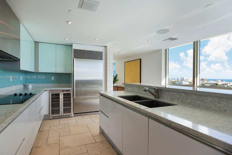 THE BENTLEY BAY CONDO
