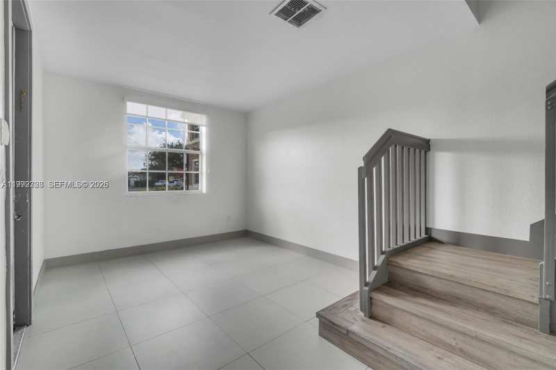 1720 NE 33rd Ave # 5, Homestead FL 33033
