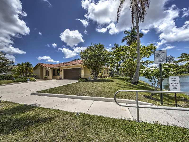 7625 Sunflower Drive, Margate FL 33063