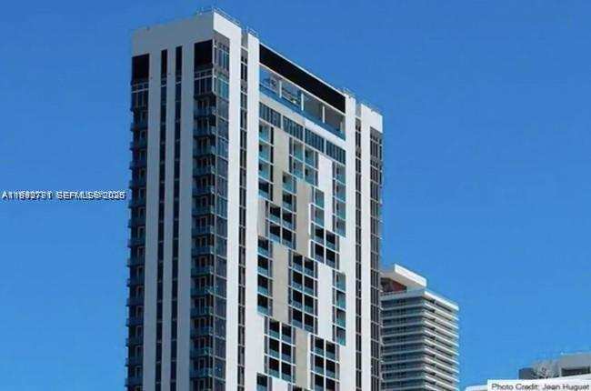 151 SE 1 # 3111, Miami FL 33131