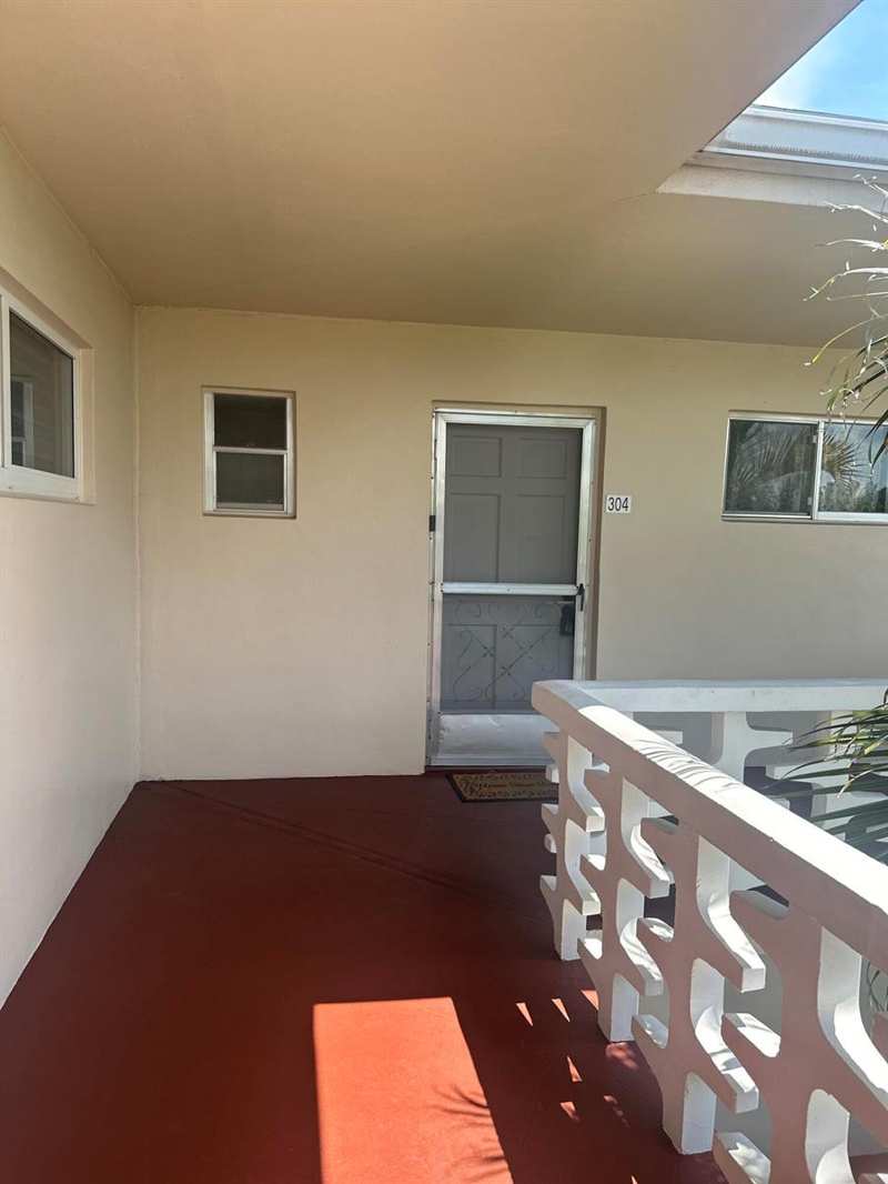 2812 S Garden Dr # 304, Lake Worth FL 33461
