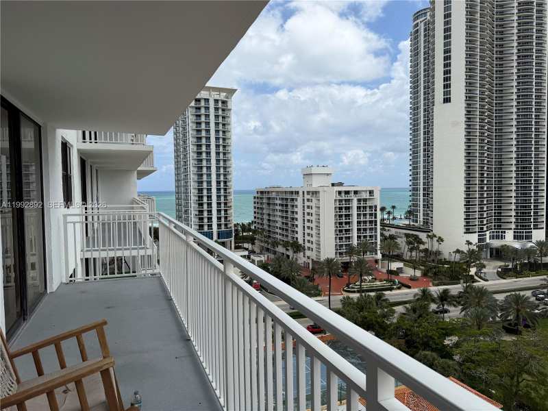 210 174th St # 1403, Sunny Isles Beach FL 33160
