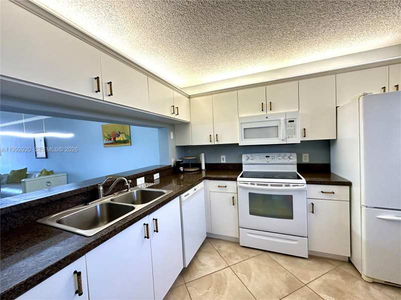 10360 NW 30th Ct # 303, Sunrise FL 33322
