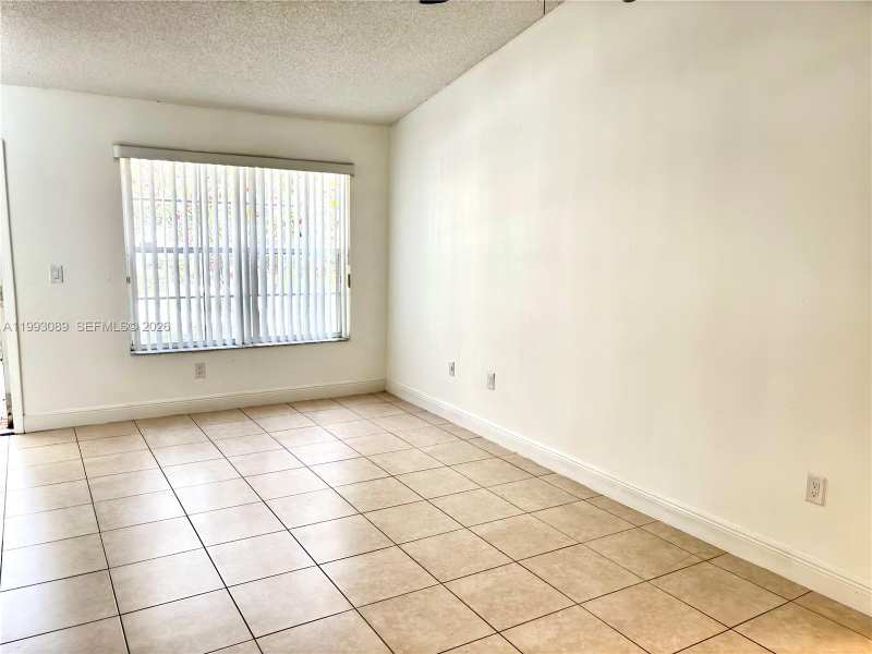 21567 SW 87th Ct, Cutler Bay FL 33189