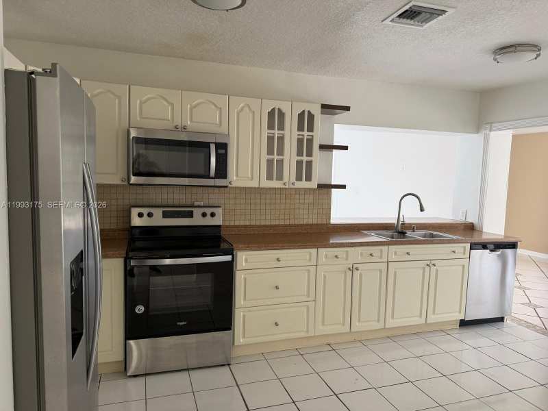 12695 SW 144th Ter, Miami FL 33186