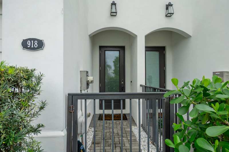 918 St George Boulevard, Delray Beach FL 33483