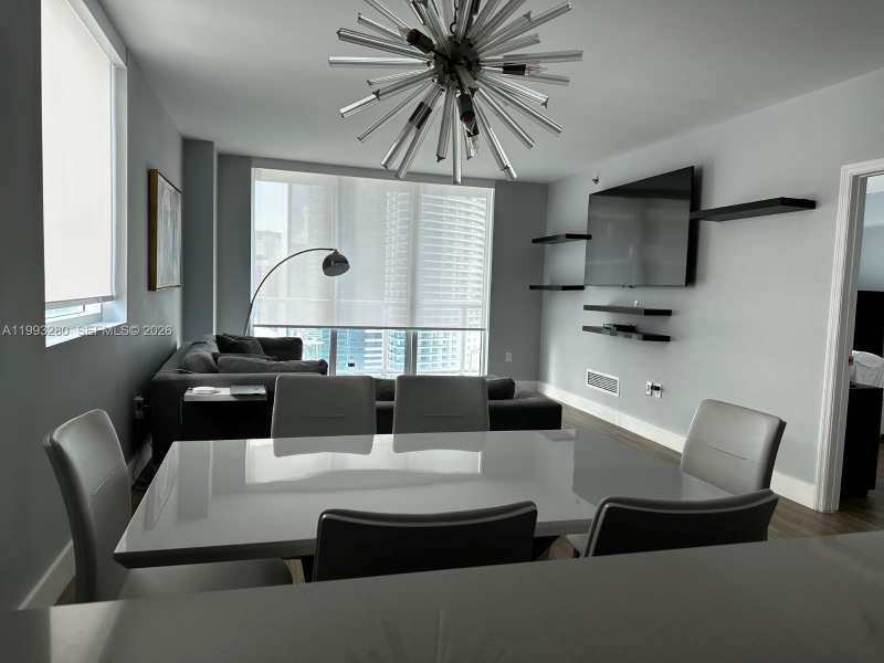 500 Brickell Ave # 3307, Miami FL 33131