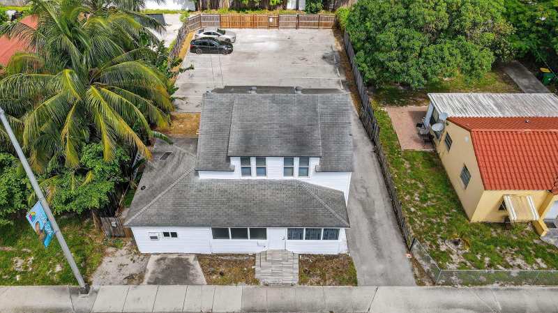 220 SW 16th Street, Dania Beach FL 33004