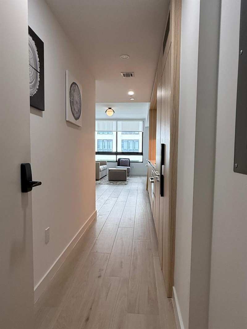 225 N Miami Avenue # 910, Miami FL 33128