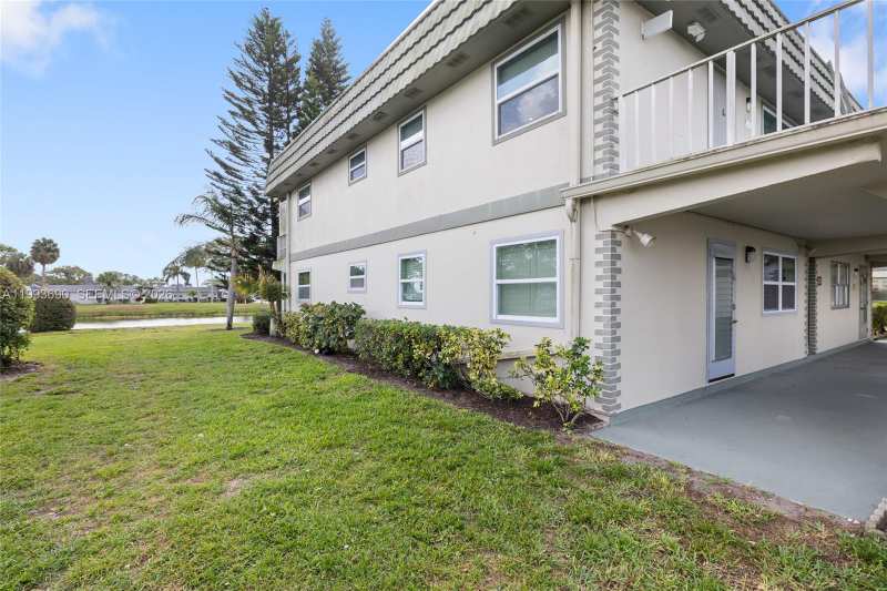 72 Monaco B # 72, Delray Beach FL 33446