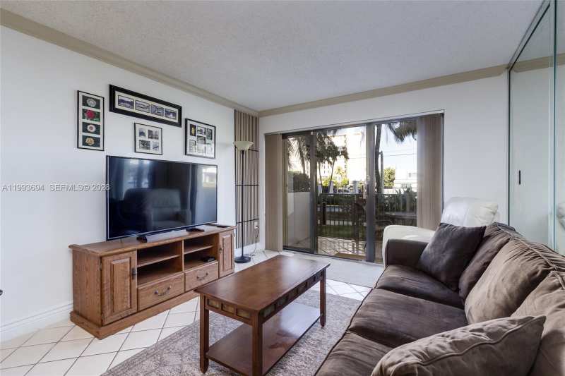 1201 S Ocean Dr # 104N, Hollywood FL 33019