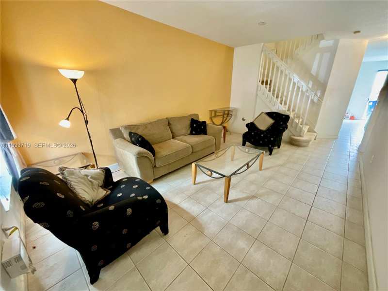 5628 NW 113th Ave # 5628, Doral FL 33178