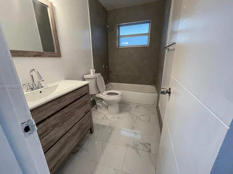 3906 SW 12th Ct # 4, Fort Lauderdale FL 33312