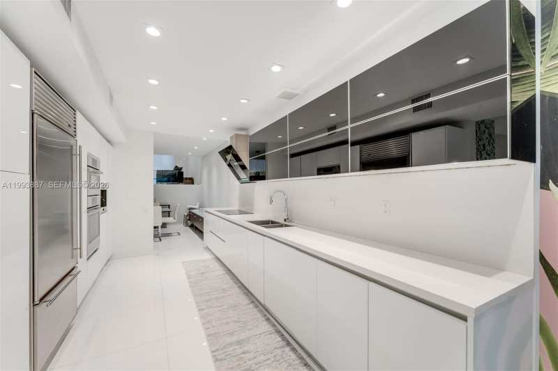 1524 NE Quayside Ter # A4, Miami FL 33138
