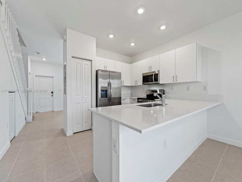 1533 SE 27th Rd, Homestead FL 33035