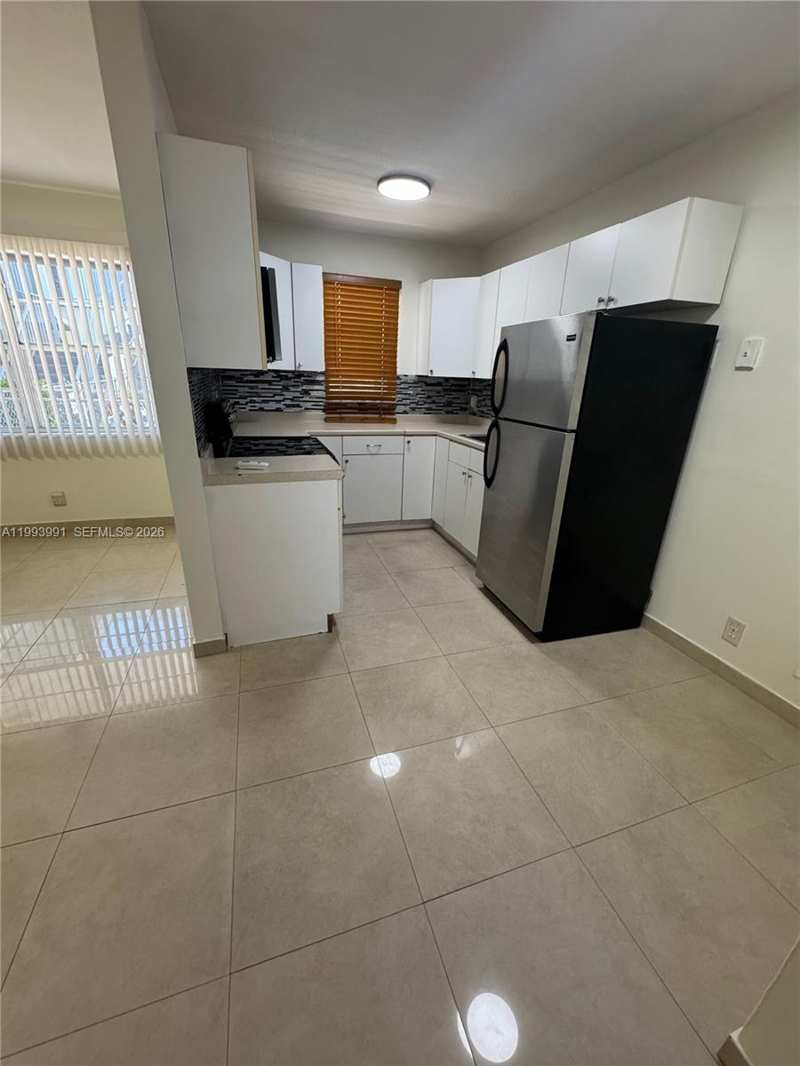 30 SE 4th Ave # 116, Hallandale Beach FL 33009
