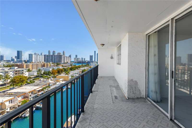 CORAL ISLE WEST CONDO