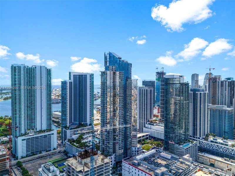 851 NE 1st Ave # 1205, Miami FL 33132