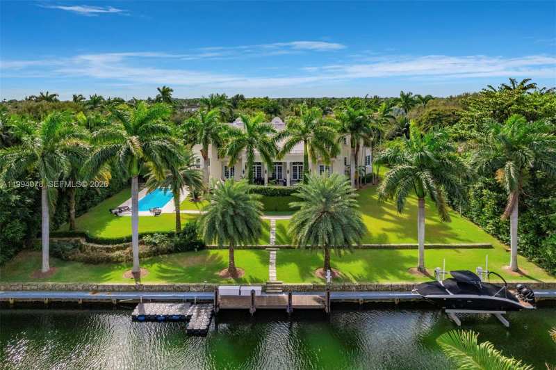 585 Arvida Pkwy, Coral Gables FL 33156