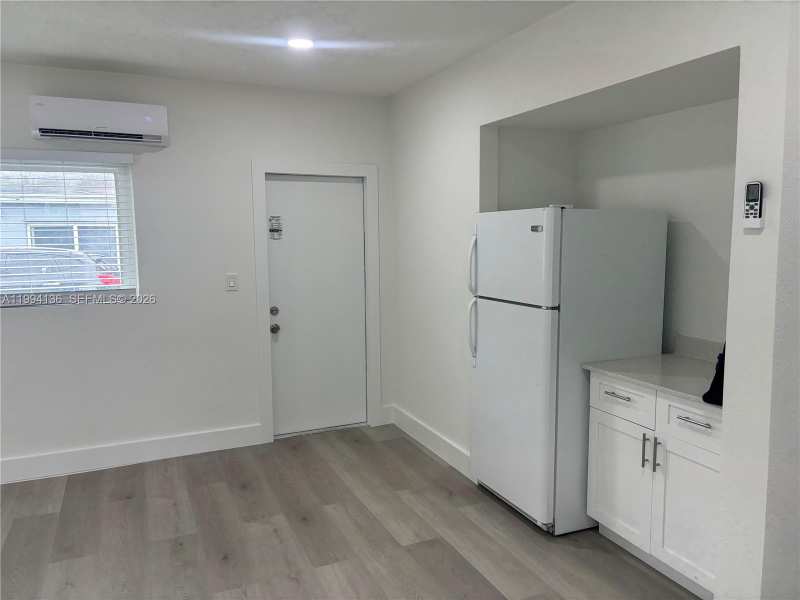 2071 NE 169th St, North Miami Beach FL 33162