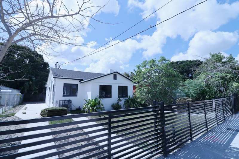 3040 NW 13th Avenue # 1, Miami FL 33142