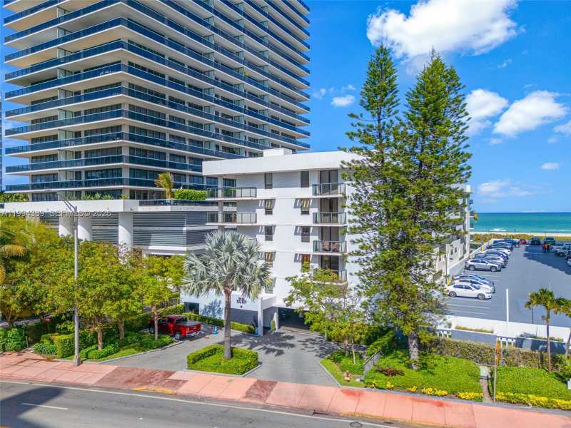 5845 Collins Ave # 101, Miami Beach FL 33140