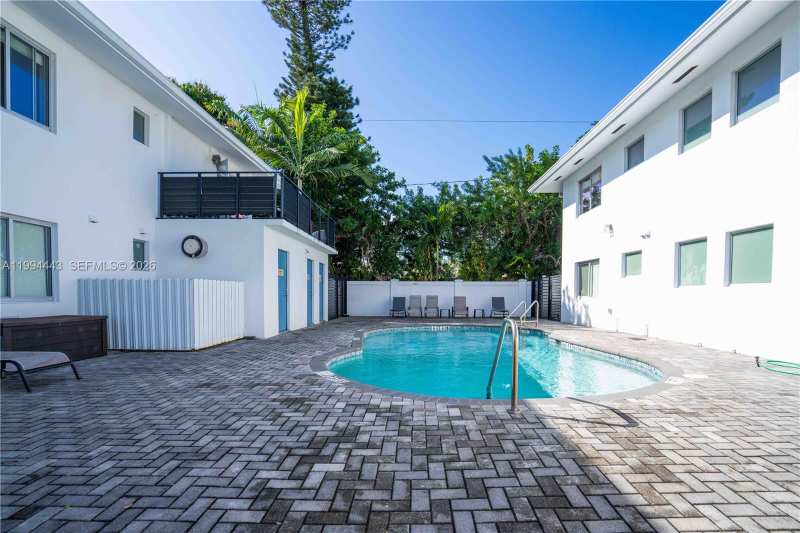 2400 NE 26th St # 5, Fort Lauderdale FL 33305
