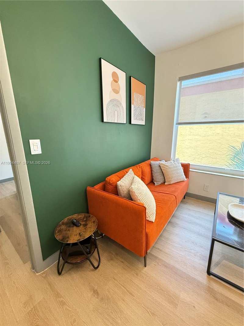 1320 Drexel Ave # 302, Miami Beach FL 33139