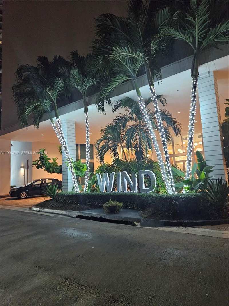 350 S Miami Ave # 2714, Miami FL 33130