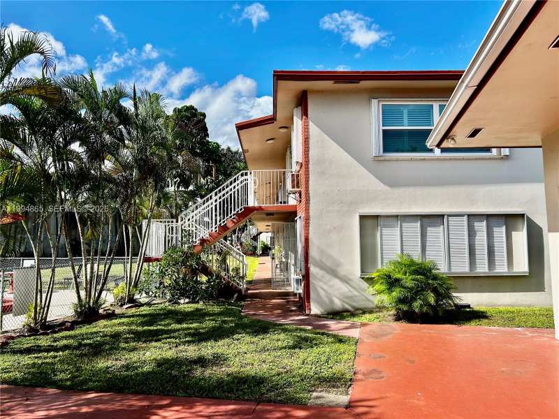 2918 Funston St # 29B, Hollywood FL 33020