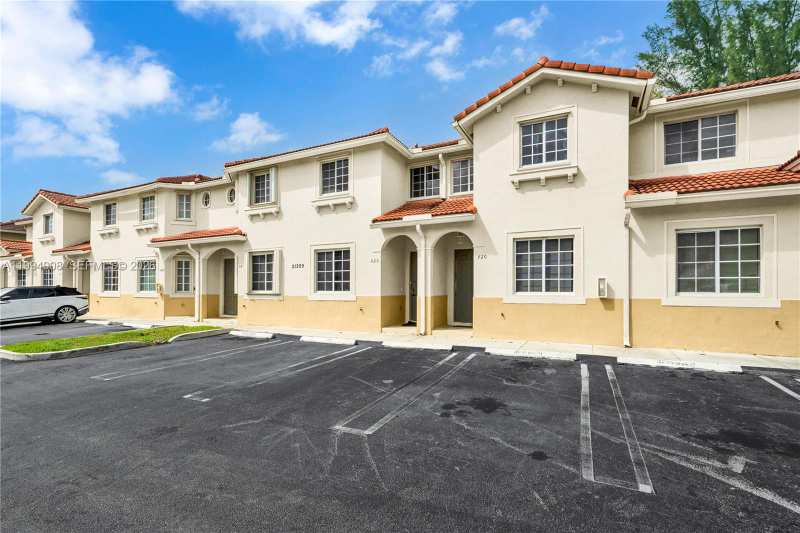 21209 NW 14th Pl # 20, Miami Gardens FL 33169