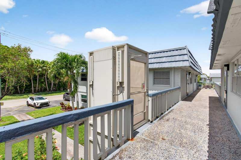 186 Tuscany C, Delray Beach FL 33446