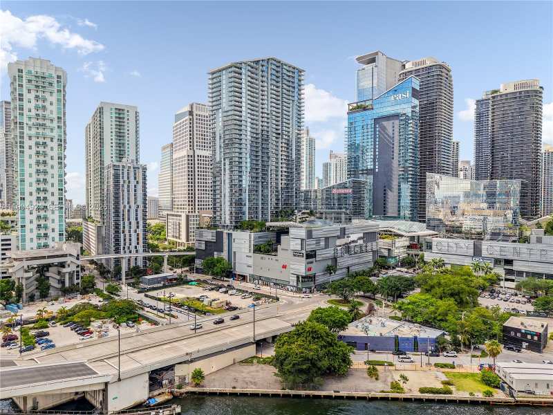90 SW 3rd St # 3003, Miami FL 33130