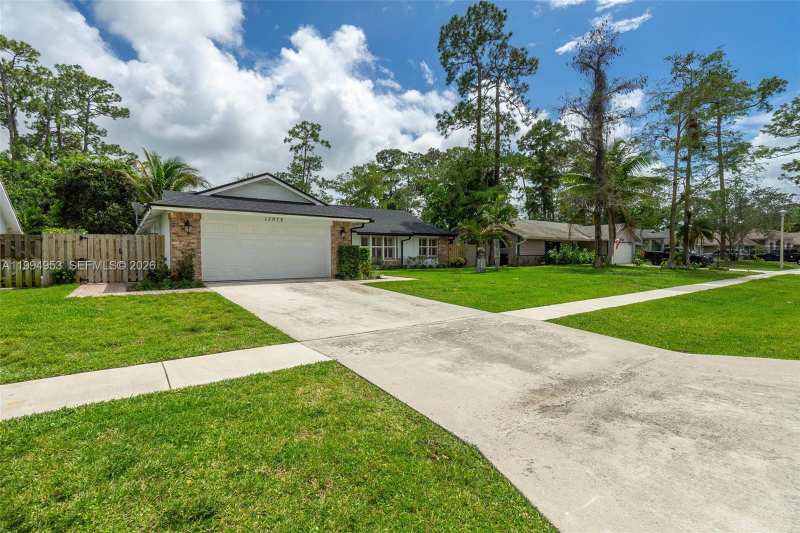 13976 Aster Ave, Wellington FL 33414