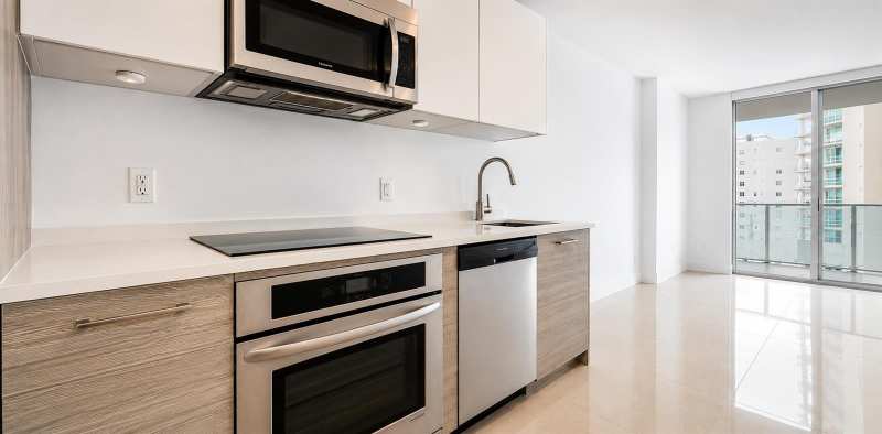 1300 Brickell Bay Drive # 1005, Miami FL 33131