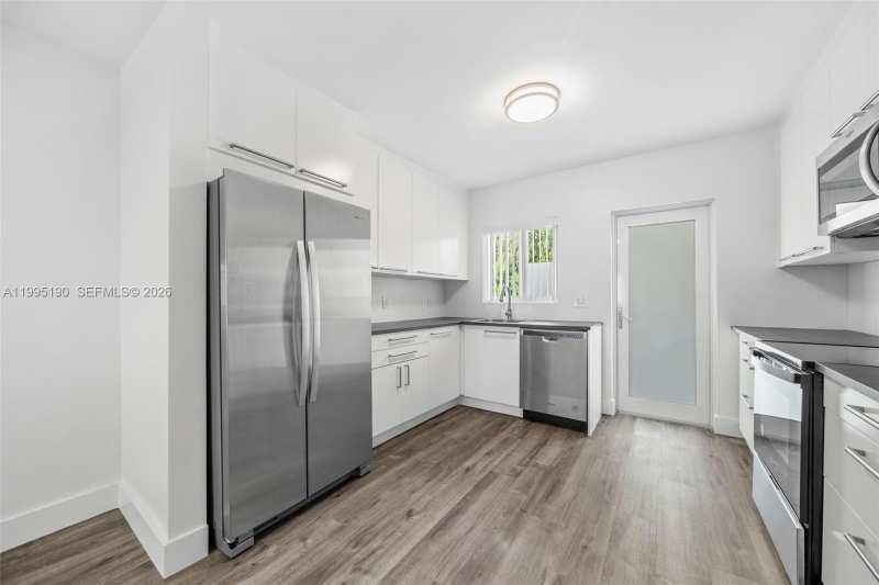600 Layne Blvd # 126, Hallandale Beach FL 33009