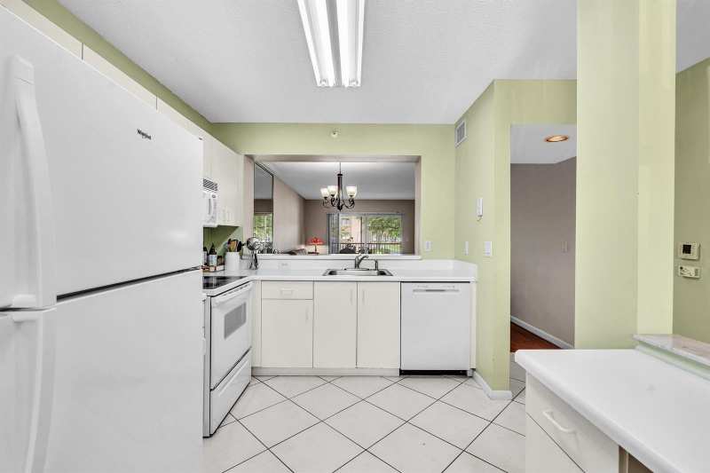 9537 Weldon Circle # I213, Tamarac FL 33321